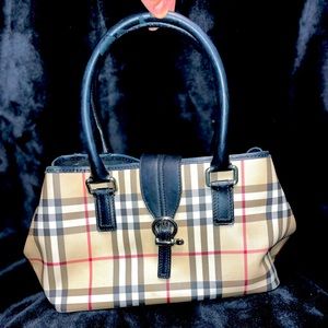 Burberry Haymarket Pocket book